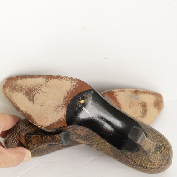 VGC to EC Stuart Weitzman Leather Heels Pumps size 7.5 - Picture 8 of 8